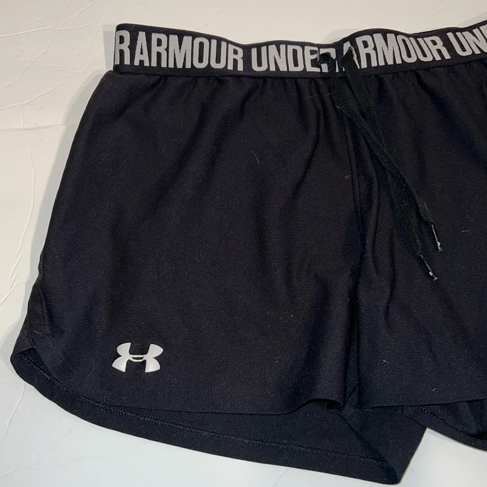 Under Armour Shorts Womens Medium Black Loose Fit Heat Gear Athletic Activewear